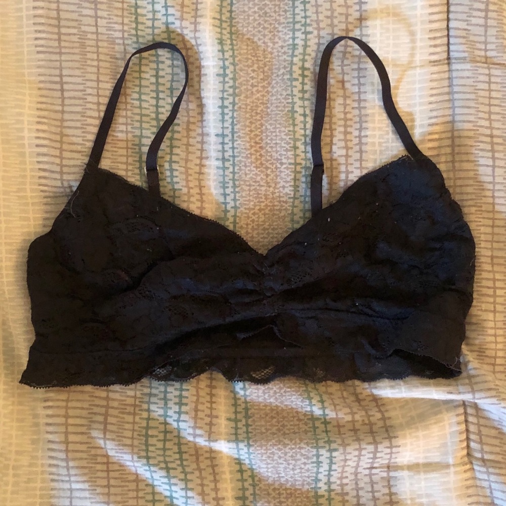BLACK BRALETTE